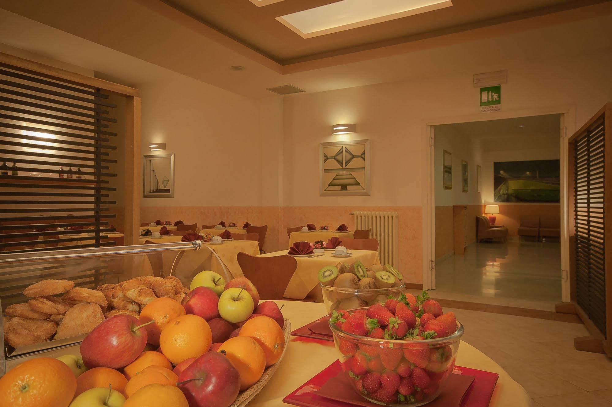 Hotel Meridiana Florence Buitenkant foto